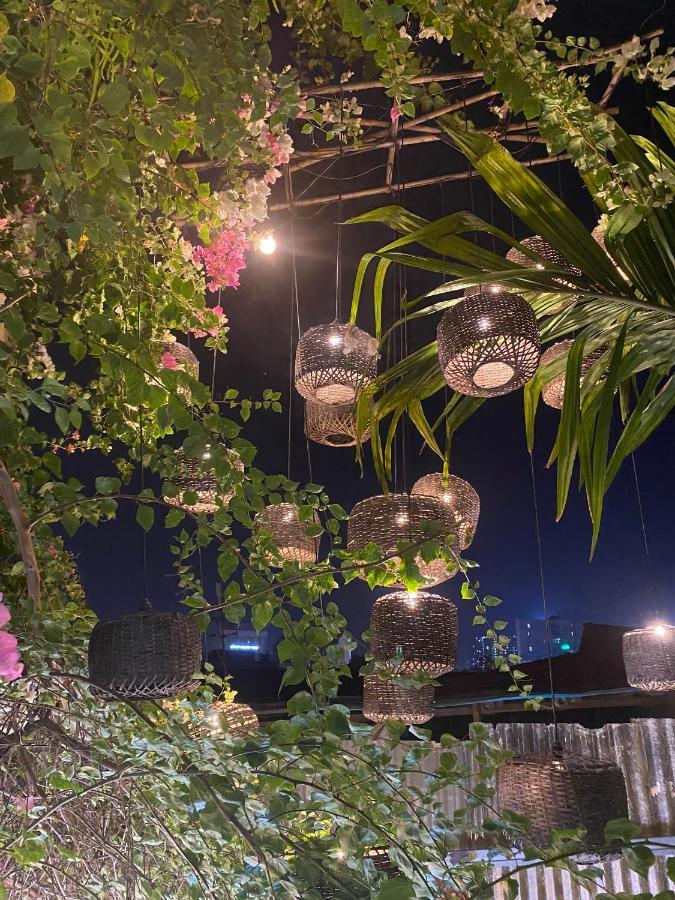 Chu Nhat Cafe & Homestay - 12 Ngo 41 Duong Lang - Co So 1 Hanoi Eksteriør bilde