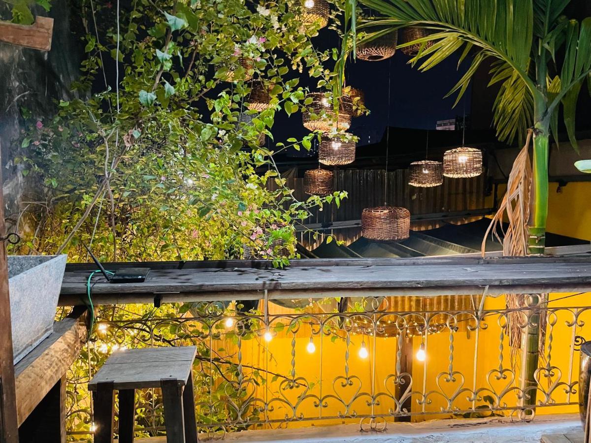 Chu Nhat Cafe & Homestay - 12 Ngo 41 Duong Lang - Co So 1 Hanoi Eksteriør bilde
