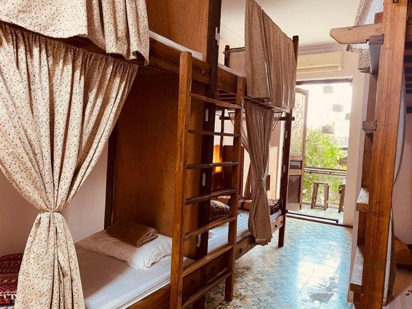 Chu Nhat Cafe & Homestay - 12 Ngo 41 Duong Lang - Co So 1 Hanoi Eksteriør bilde
